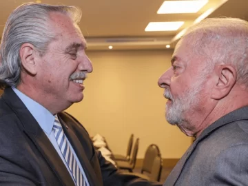 Lula llega al país y este lunes se reúne con Alberto Fernández