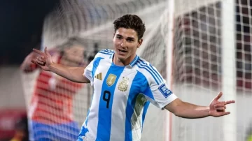 El hermano de Julián Álvarez se volvió viral como su “versión villana” y las redes estallaron