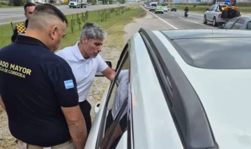 La oposición exige la renuncia de Quinteros tras el escándalo en la Caminera