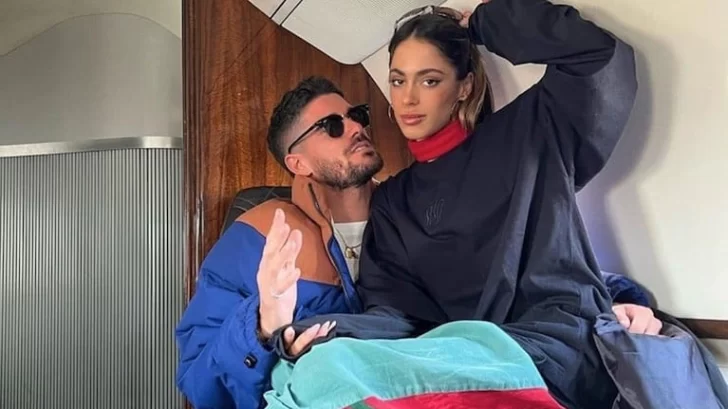 Tini y De Paul reaparecieron juntos en Madrid con un look que recuerda sus inicios