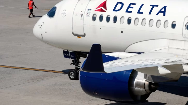 Un avión de Delta Airlines aterrizó de emergencia en las Azores: pasajeros varados más de un día