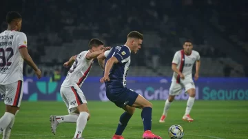 Duro debut para Tevez: Talleres cayó 2-1 ante San Lorenzo en el Clausura