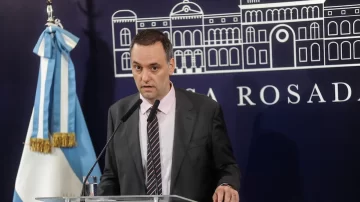 El Gobierno lanzó la privatización de Aysa con una licitación oficial