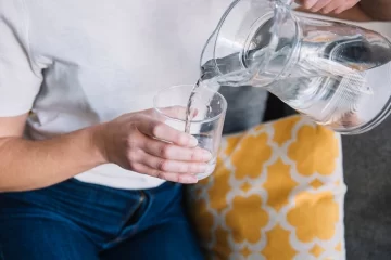Cloro: el guardián invisible que protege el agua que tomás