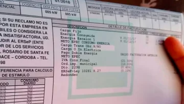 El Gobierno prohibió que cobren tasas municipales en las boletas de luz, gas y agua