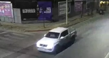 Video clave: la Amarok iba en contramano antes del choque en Gauss