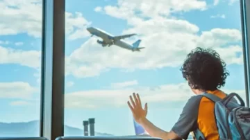Dejaron solo a un nene de 10 años en el aeropuerto y siguieron viaje