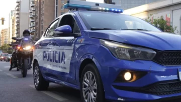 Un motociclista atropelló y mató a un hombre mayor en Córdoba: escapó y luego volvió